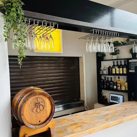 Ξενοδοχείο Aj Pansion