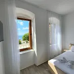 Aj Pansion Hotel